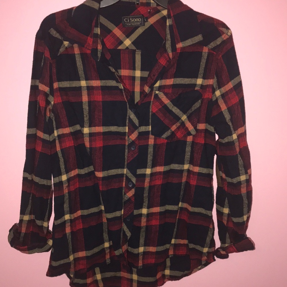 Never worn, cute flannel